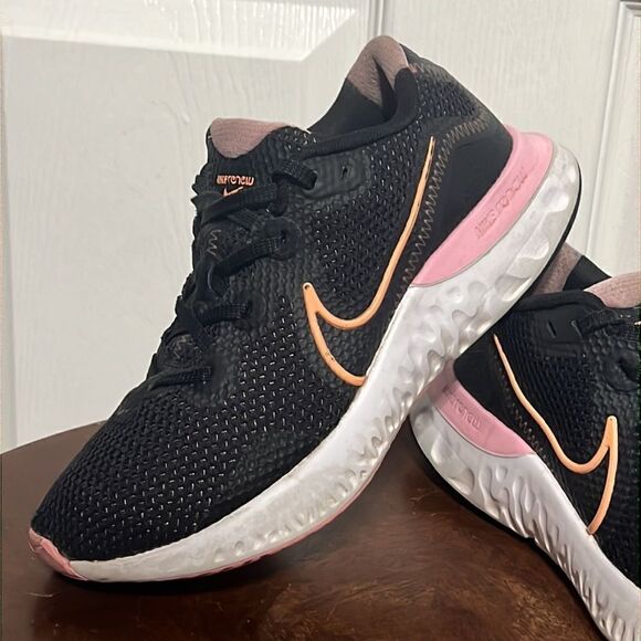 🔥 NIKE RENEW Women's Running Shoes Sz 6.5 - Black/Pink/Peach - Good Condition - Picture 2 of 13
